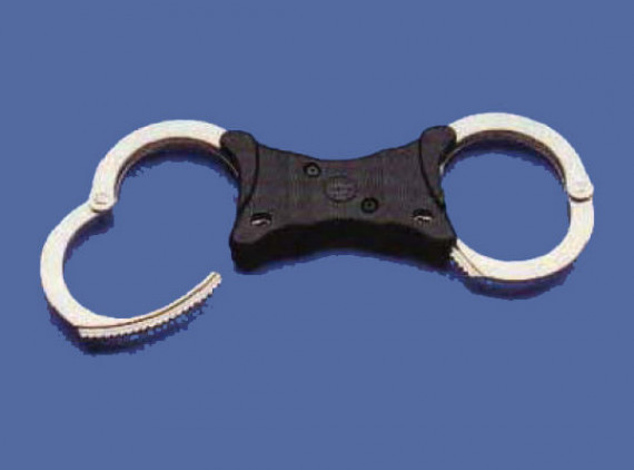 RIGID HANDCUFF