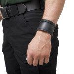 LEATHER WRIST PROTECTOR FOR USE WITH HANDCUFFS